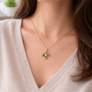 Elara Bloom (Dark Green Pendant)